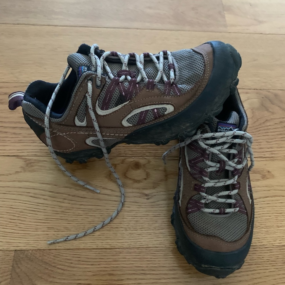 Patagonia Drifter A/C Sable Brown Size 8 Women’s Vibram Hiking Shoe